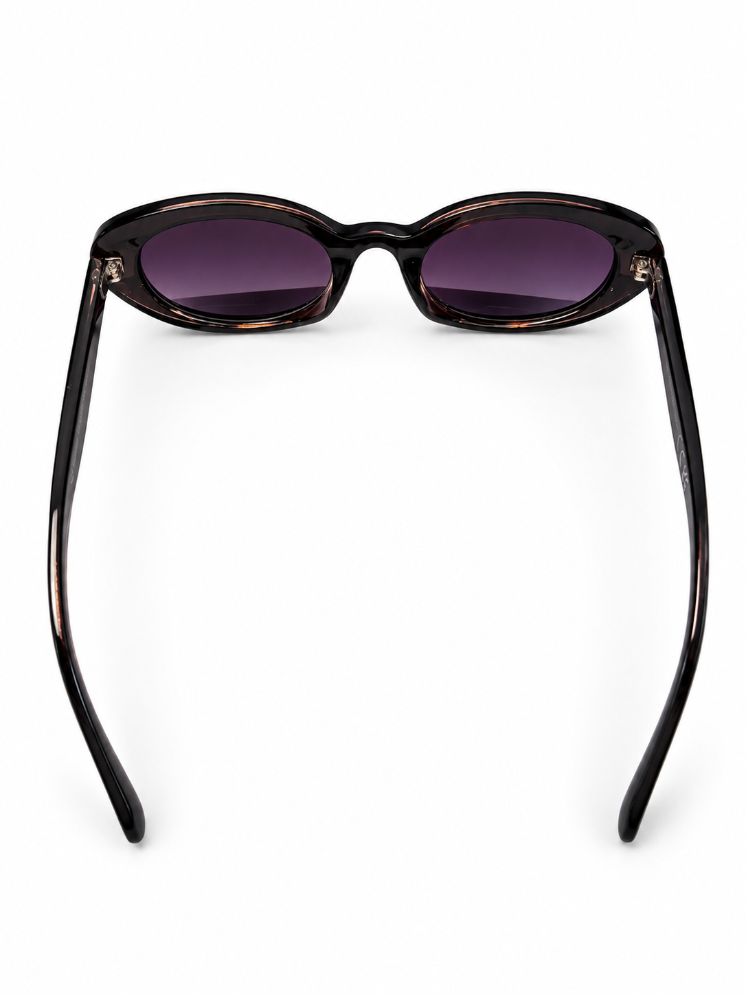 Lunettes de soleil ovales vintage revisité